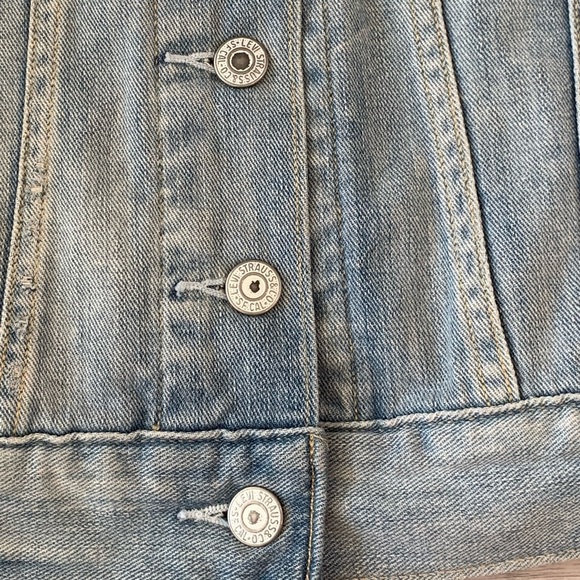 Levi’s Original Trucker Denim Jean Jacket - Picture 8 of 10